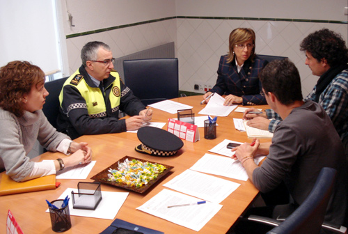 Reunió de coordinació municipal per l'onada de fred, aquest migdia a l'Ajuntament de Palamós.