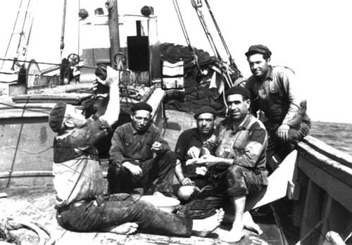 Una imatge d'època d'un àpat a bordo.
