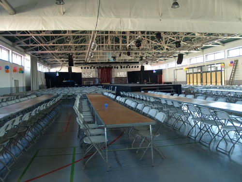 La Nau dels 50 metres abans del sopar de presentació del Carnaval.