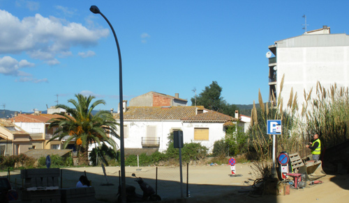 L'aparcament del carrer de Pompeu Fabra, tancat des d'avui.