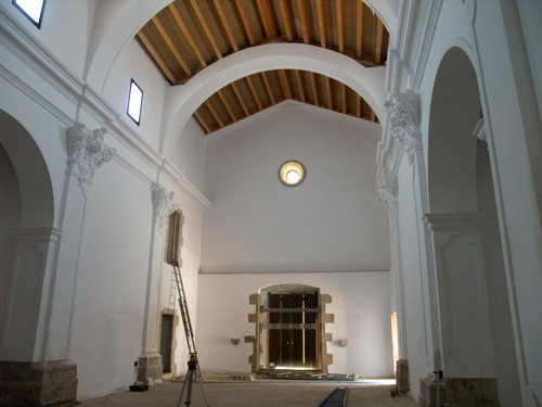 Interior de l'àntiga església del Carme.