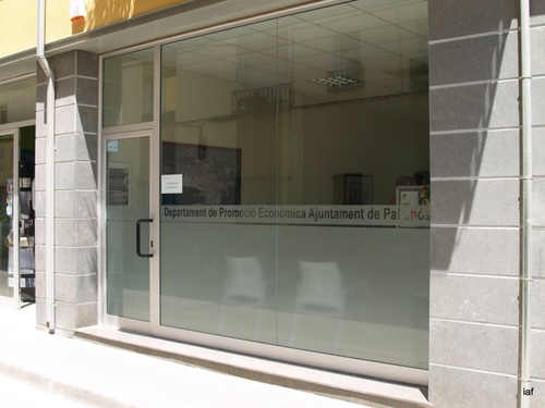 L'antic local de lloguer del carrer de Pere Joan.