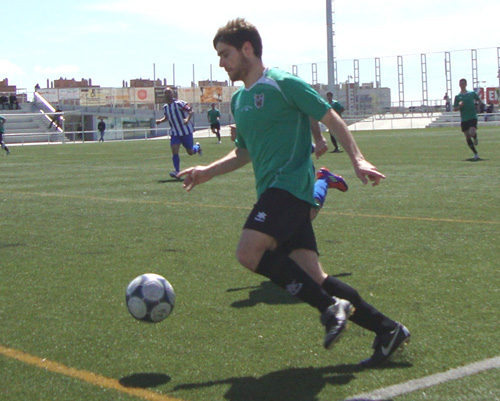 El jugador del Palamós CF, Eduard Subirana, ahir al municipal de Can Anglada.