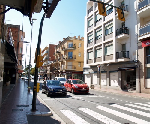 L'avinguda de l'Onze de Setembre en la cruïlla amb Dídac Garrell.