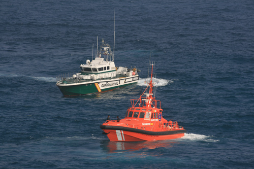 Efectius marítims i terrestres continuen la recerca.