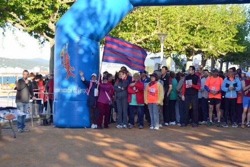 Moment de la sortida al passeig del Mar.