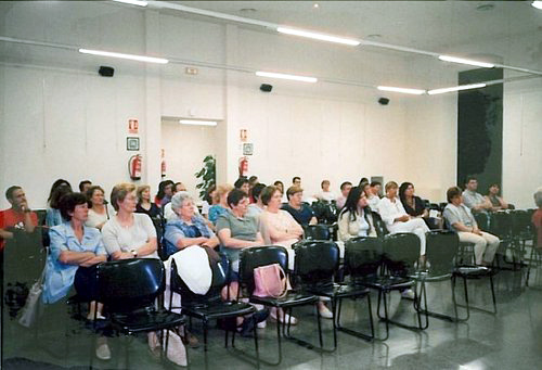 Una sessió informativa de l'Associació d'Afectats de Fibromiàlgia.