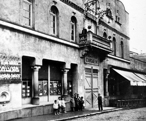 L'antic teatre Carmen de Palamós. (Foto: Servei Arxiu Municipal).