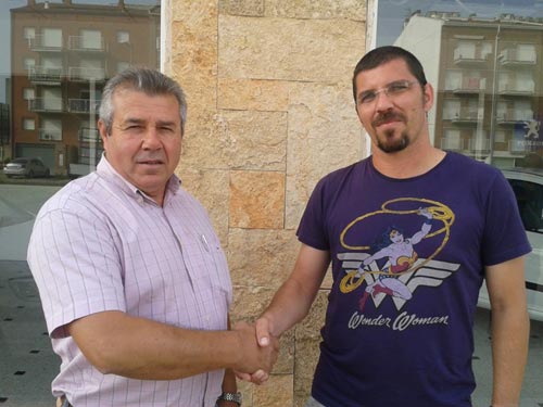 El president del Palamós CF, Miquel Aguilar, i el nou tècnic, Edu Urdiales.