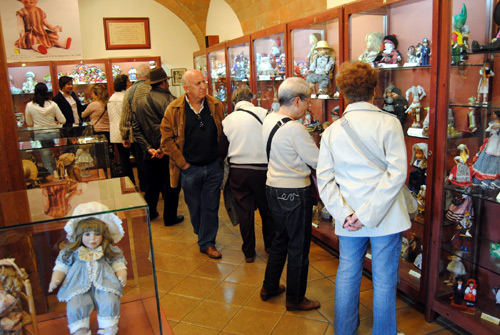 Visites al Museu de la Nina de Castell d'Aro, tots els dimarts.