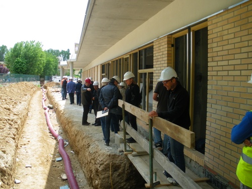 L'escola Vila-romà de Palamós, encara inacabada.