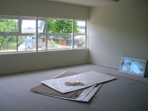 Un dels espais inacabats del nou edifici de l'escola Vila-romà.