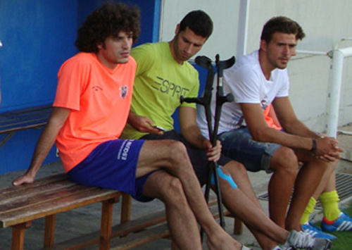 Barrera, Ordóñez i Vila, a la banqueta en el partit de dissabte passat. (Foto: Sergi Cortés).