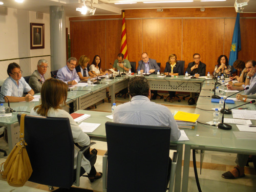 Els regidors electes de l'Ajuntament de Palamós, reunits en un Ple.