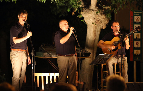 Arjau actua avui a Palafrugell, a benefici d'Oncolliga. (Foto: Toni Foixench). 