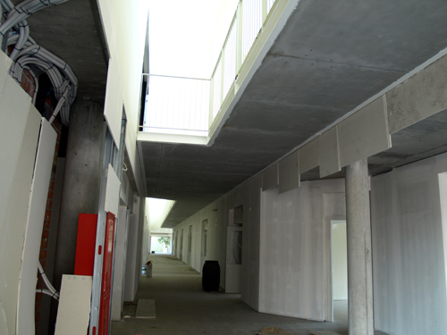 Estat actual del nou edifici de primària del Vila-romà.