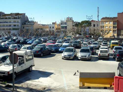 L'actual aparcament de superfície de l'Arbreda.