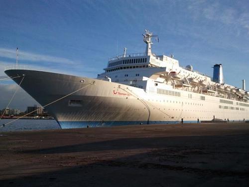 El Thomson Spirit, avui al port de Palamós.