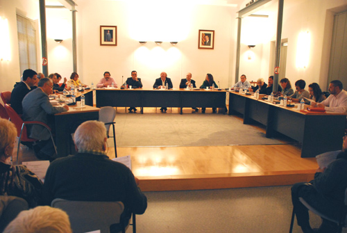 Reunió del Ple de l'Ajuntament de Calonge, en una imatge d'arxiu.