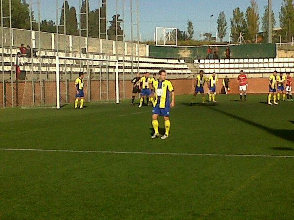 Una imatge del partit Pobla-Palamós (Foto: Sergi Cortés).