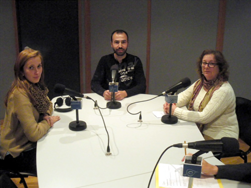Representants de Fira Nadalenca, Els Àngels i El Trampolí, ahir a Ràdio Palamós.