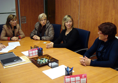 Acte de signautra del conveni entre l'Ajuntament i la Fundació Oncolliga.