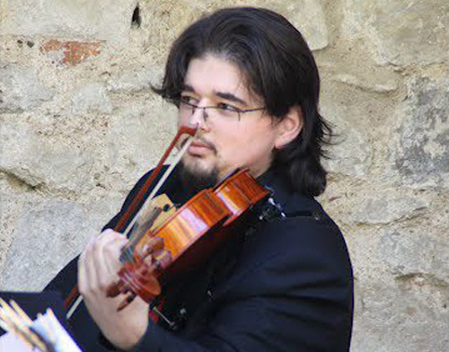 El músic Amós Pérez actuarà demà en el Concert d'Any Nou 2013.