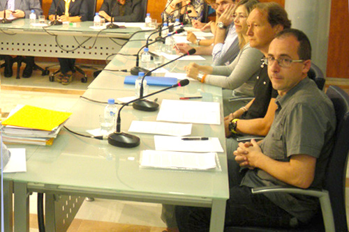 Lluís Puig, en primer terme, en el Ple del juny de l'any passat