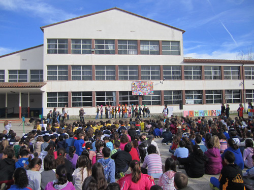 Dia de la Pau, ahir a l'escola Vila-romà.