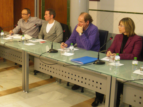 El regidor Joan Curto, el segon per la dreta, en el Ple de dimarts.