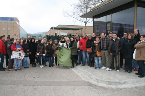 Un piquet a les portes de la fàbrica, dilluns passat.