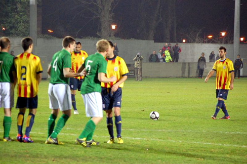 Moment del partit disputat ahir a Dublín. (Foto: www.fcf.cat)