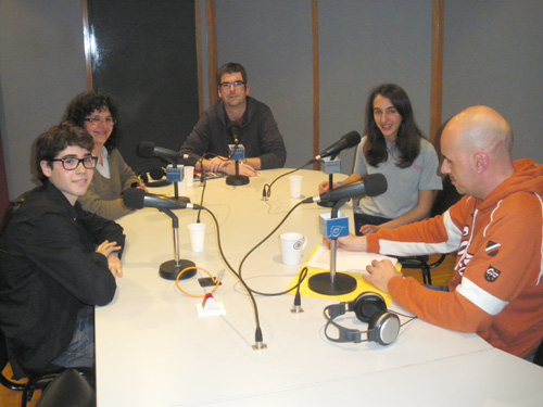 Els assistents al debat celebrat ahir a Ràdio Palamós.