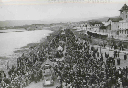 Carnaval de Palamós, l'any 1933. (Foto: SAMP).