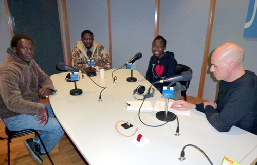 Representants de l'Associació Sociocultural Africana, dijous passat a Ràdio Palamós.