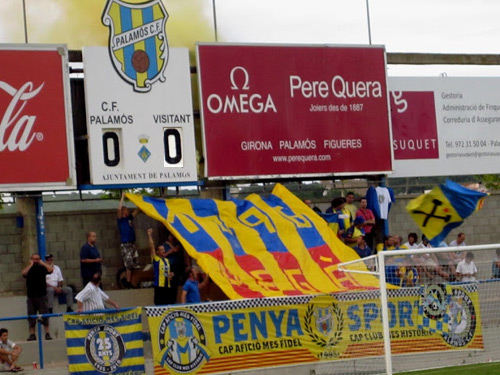 El Nou Estadi Municipal en un dia de partit.