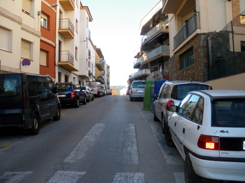 El Xaloc és un dels carrers perifèrics del 'Palamós millora' que s'asfaltaran amb aquests diners.