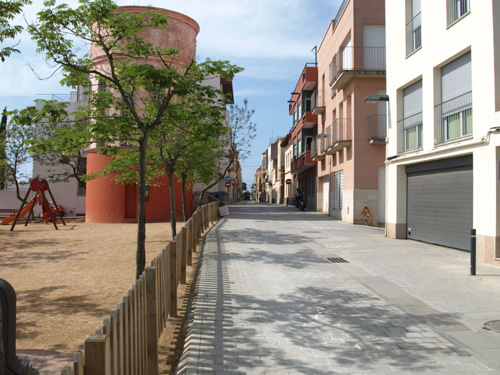 La circulació al nucli antic de Palamós està limitada als residents i a la càrrega i descàrrega.