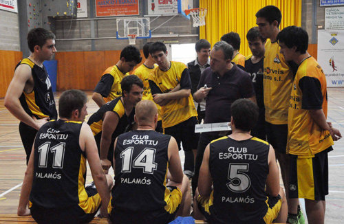 Foto d'arxiu del sènior A del Club Esportiu. (www.quimdelhort.blogspot.com)