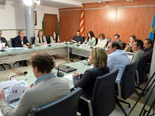 L'objectiu és poder portar un text consensuat al Ple del mes de juny.