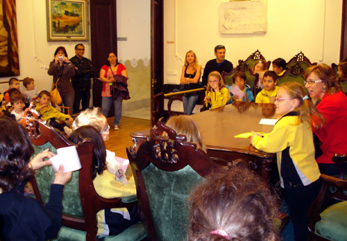 Alumnes del Ruiz Giménez, divendres passat a l'Ajuntament.