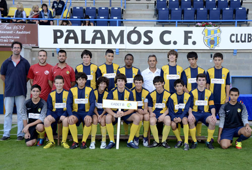 Un dels equips de la Fundació Esportiva Palamós.