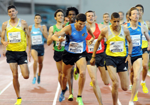 Mechaal va guanyar ahir en els 1.500 del Meeting Iberoamericà de Huelva (Foto: E. Domínguez. www.huelva.com)