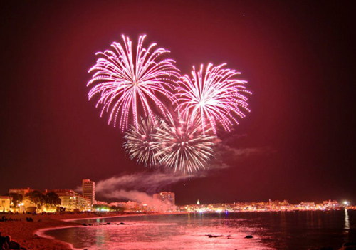 Foto d'arxiu dels focs de Palamós. (Foto: 35 mms Group).