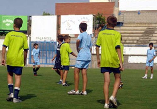 Els campus esportius proliferen a l'estiu.