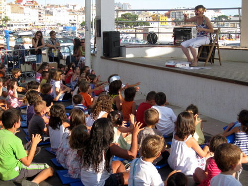 Contes Musicats d'estiu al passeig del Mar.
