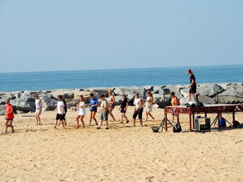 Aeròbic a la platja de Sant Antoni.