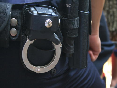 La policia va aconseguir detenir dos dels presumptes lladres d'una casa a La Fosca.