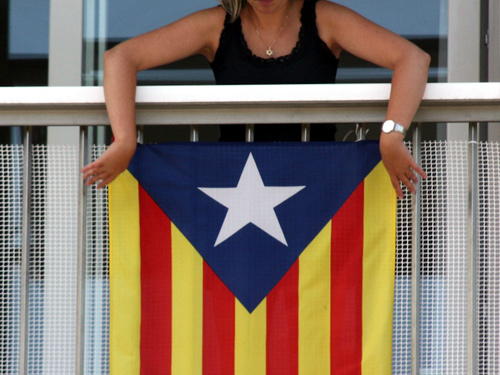 ERC demana penjar estelades als balcons pel triatló.