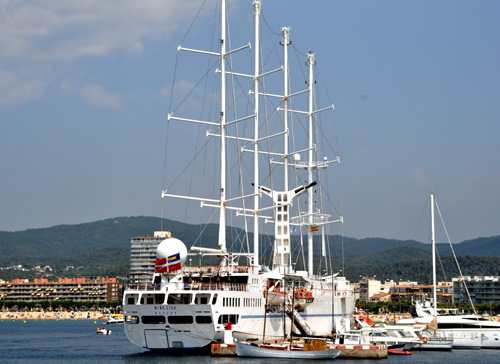 El Wind Star, avui al moll de Ponent del port de Palamós. (Foto: M.M.).